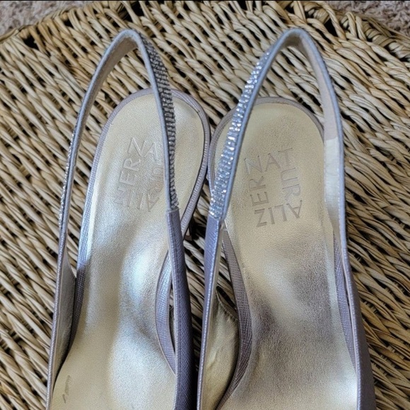 Naturalizer Women's Aleah Slingbacks Pum - Picture 2 of 9